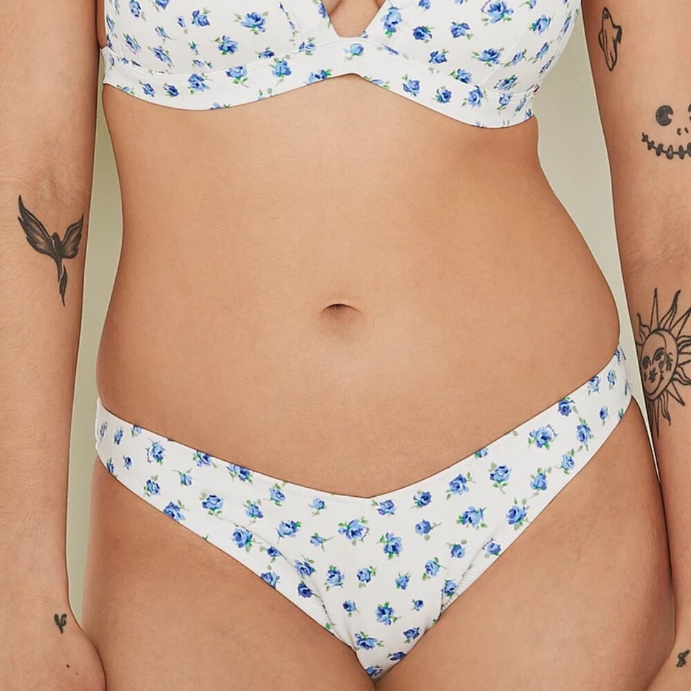 NWT PINK V-Front Itsy Bikini Bottom - Morning Sky Floral - Size Medium - Picture 2 of 3